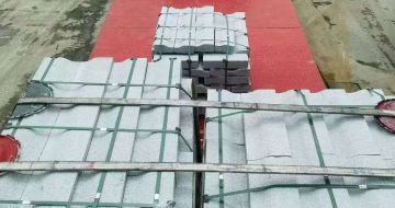 贵州 芝麻白仿形加直形路沿石出货日常