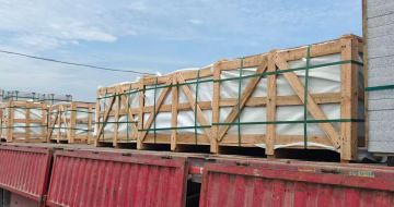 贵州 芝麻白花岗岩地铺石出口专车-泰国游