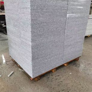 贵州 芝麻白火烧面1.8厚300*600地铺石，尺寸标准，厚薄均匀