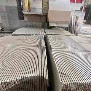 贵州 车间生产日常，黄金麻白麻花岗岩