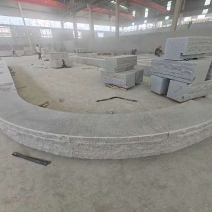 贵州 芝麻白异形坐凳，自然面光面弧形加工