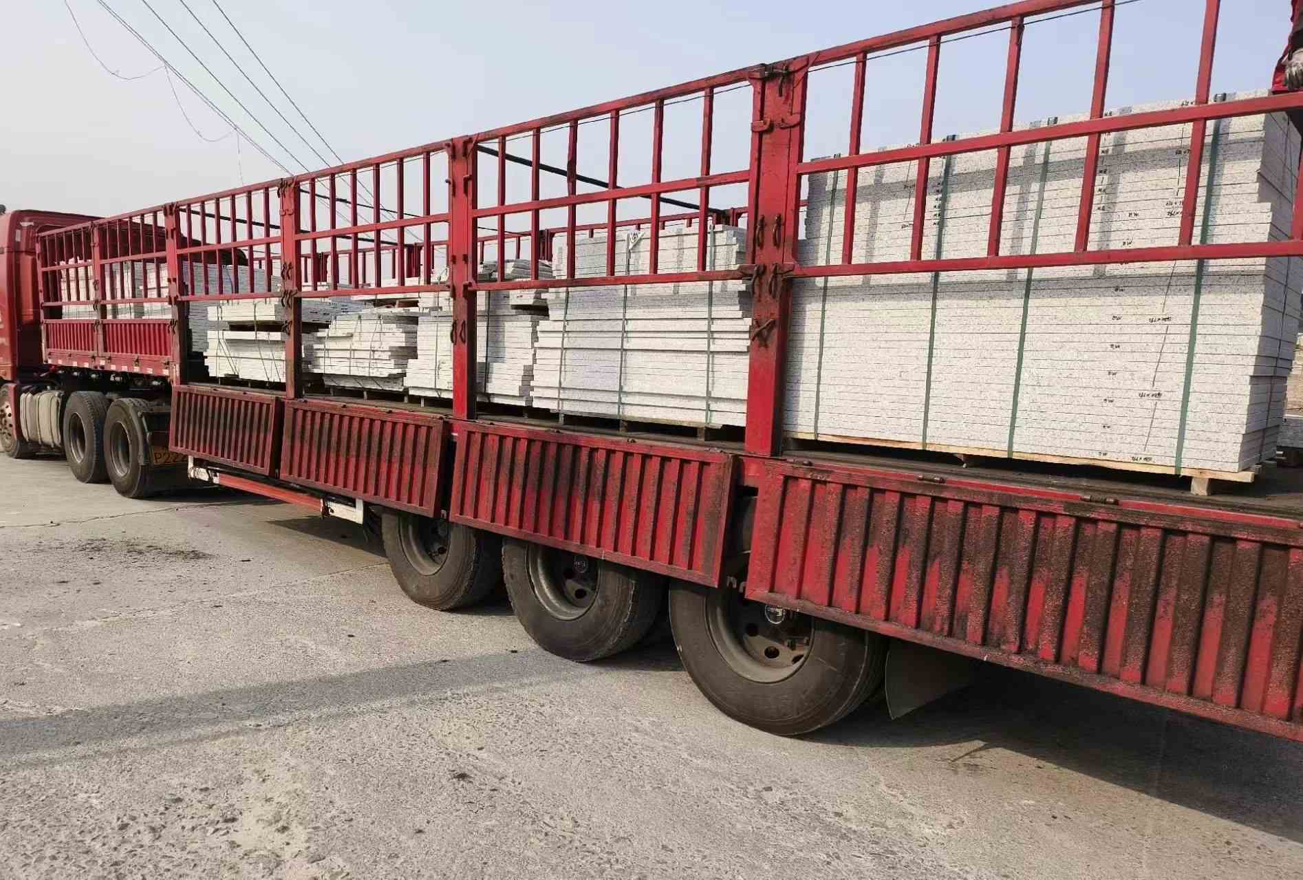 贵州 白麻荔枝面外墙干挂，工厂装车日常