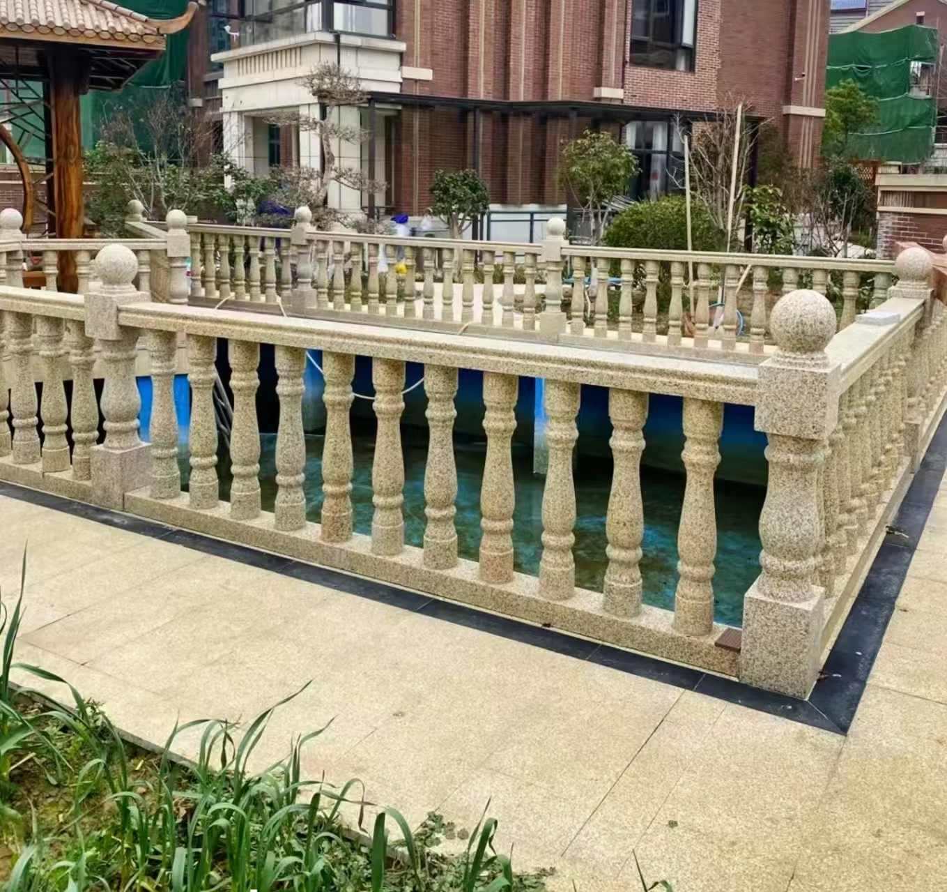 贵州黄金麻花岗岩石材栏杆，扶手，将军柱，花瓶柱