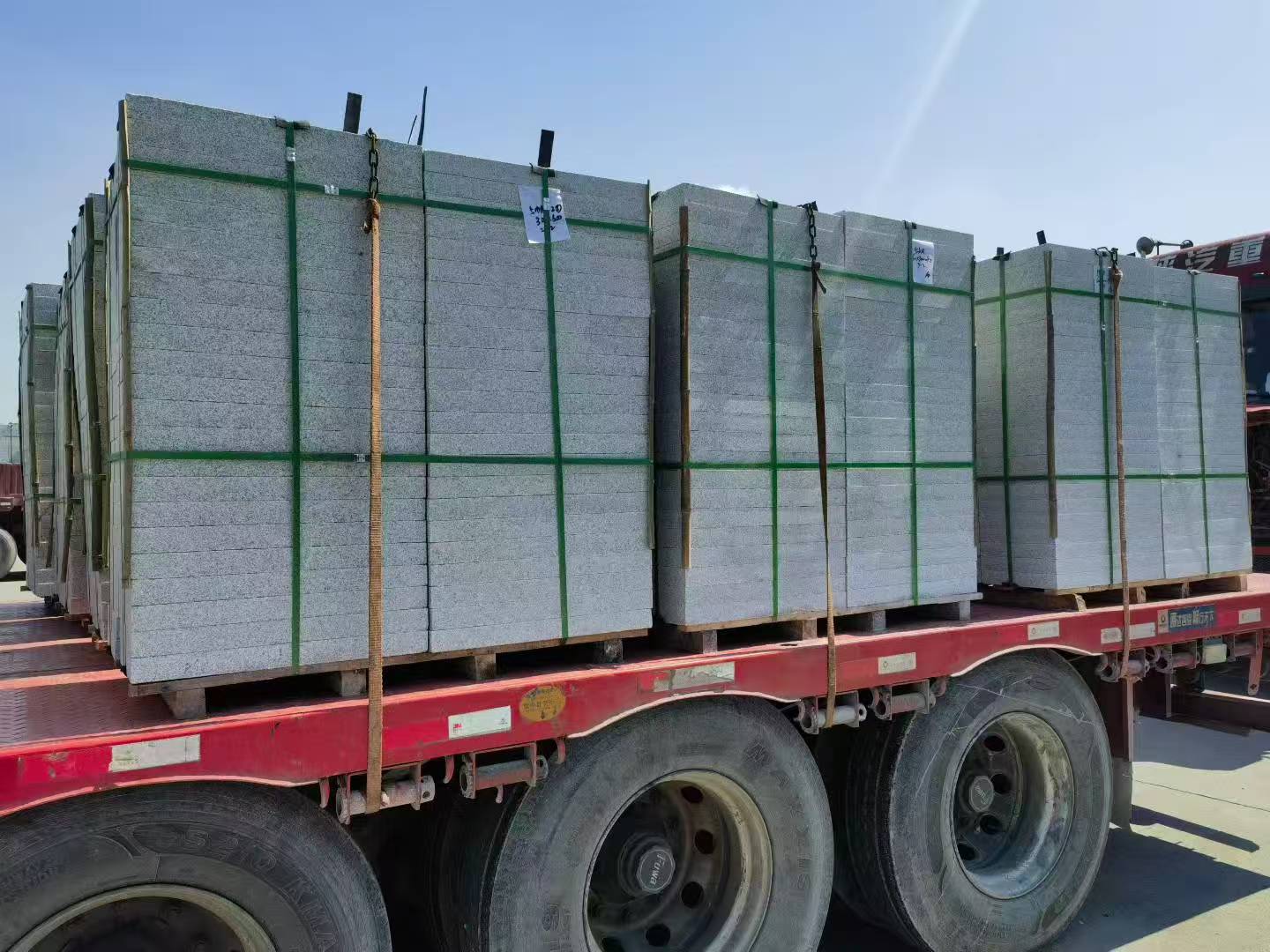 贵州芝麻白花岗岩出货日常地铺石