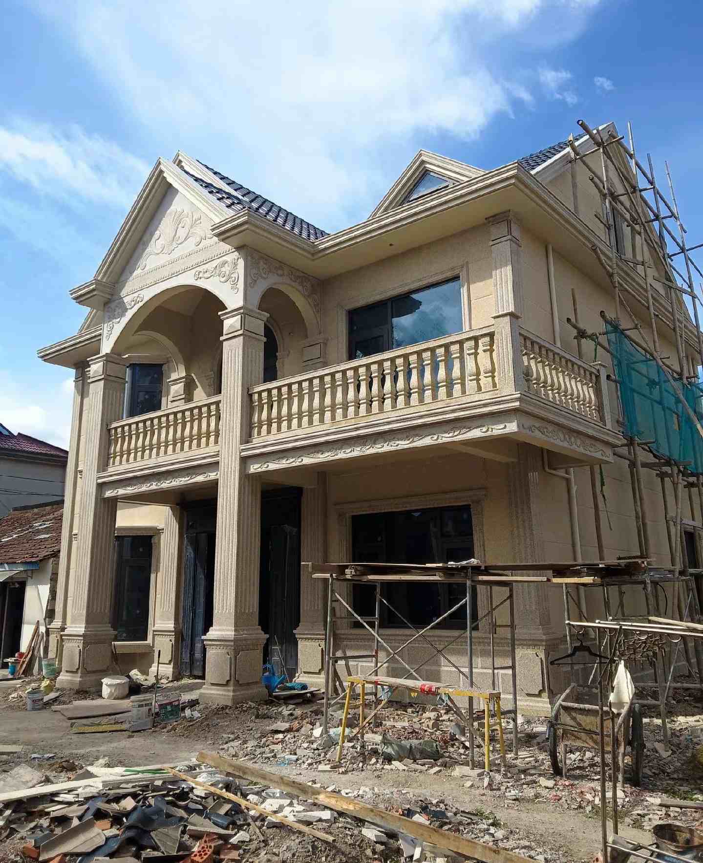 贵州 黄金麻花岗岩石材私人别墅雕花门楼柱阳台栏杆