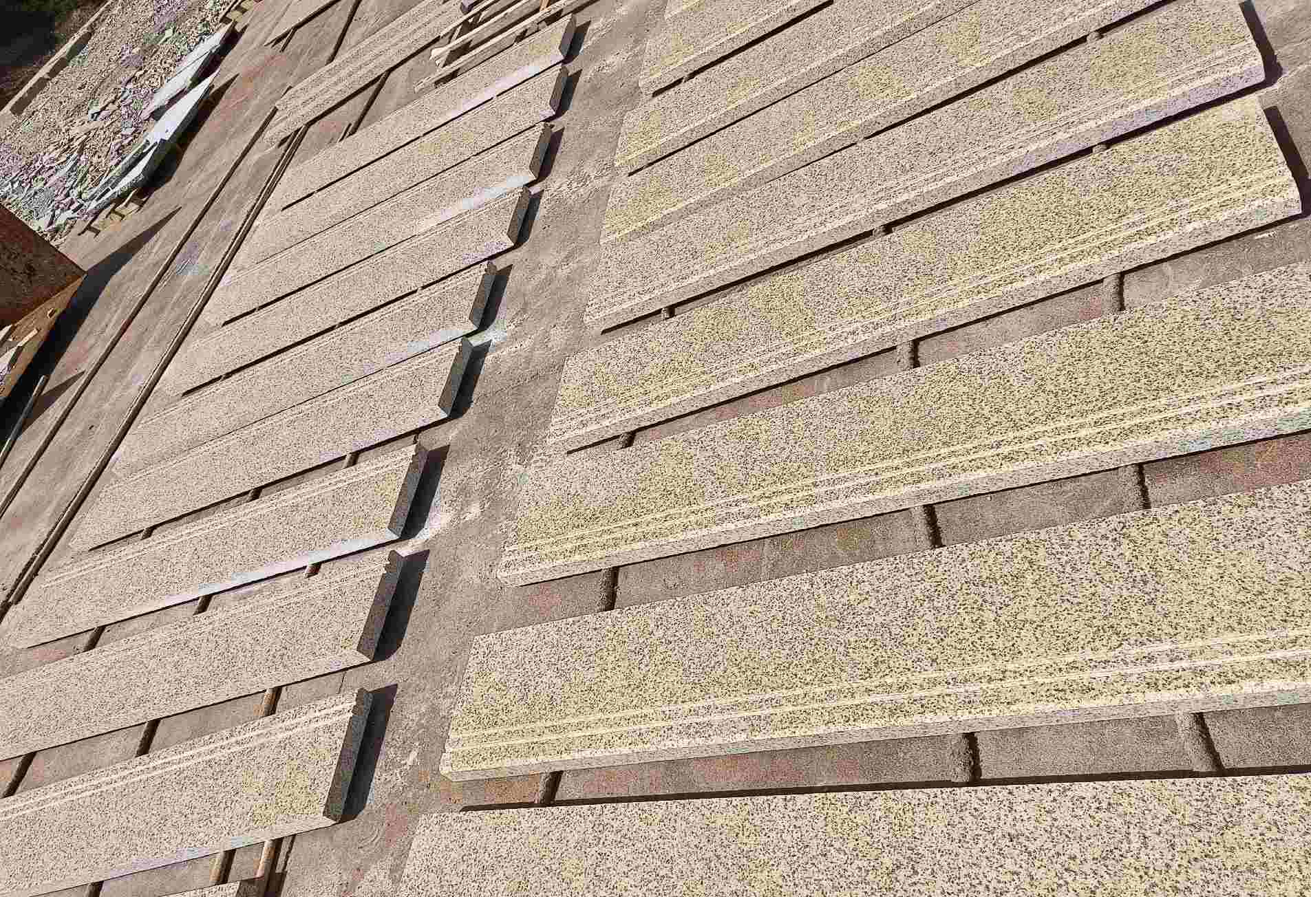 贵州 黄金麻花岗岩光面楼梯踏步