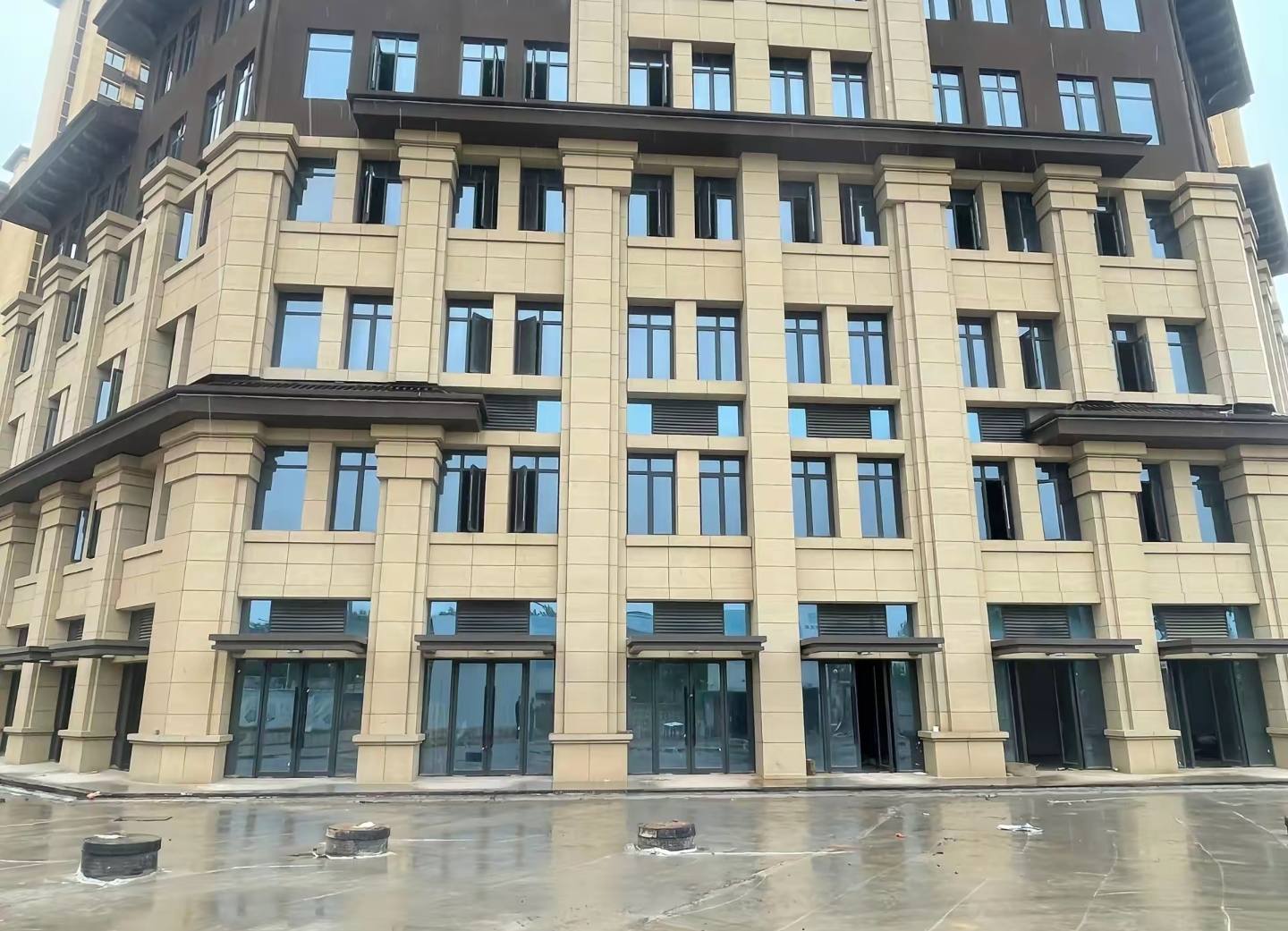 贵州 黄金麻花岗岩荔枝面小区外墙干挂