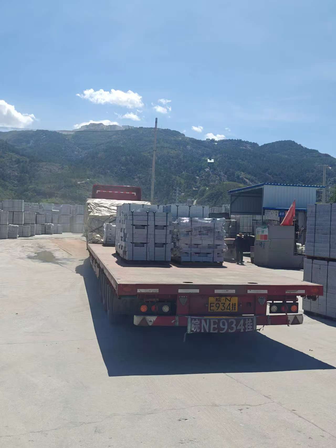 贵州 芝麻白仿形路沿石，直形路沿石