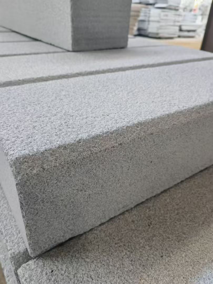 贵州 芝麻灰荔枝面路沿石