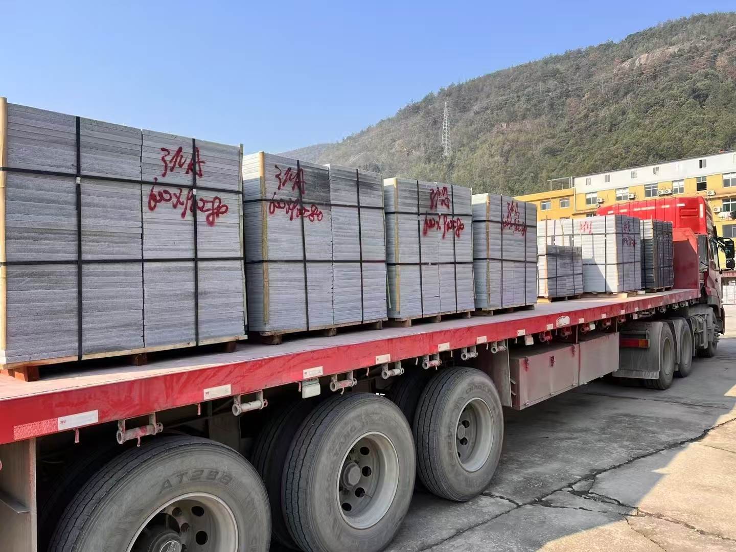 贵州 芝麻灰地铺石出货日常