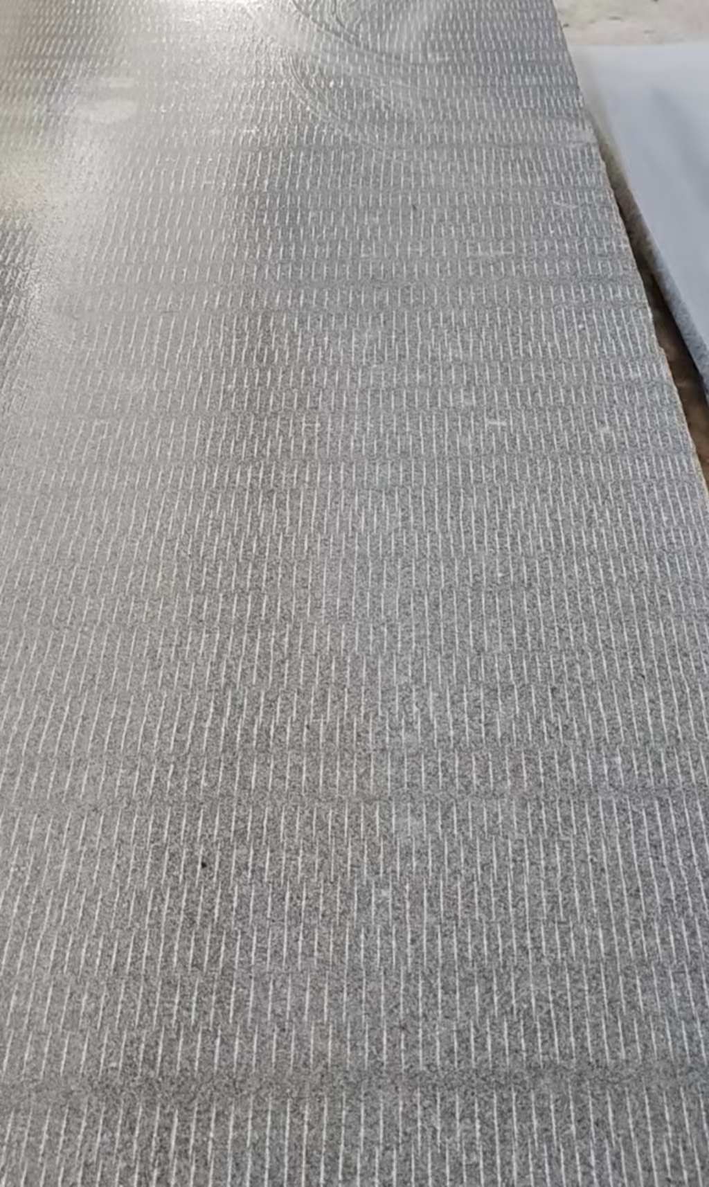 贵州 芝麻灰花岗岩斧剁面，刀斩面